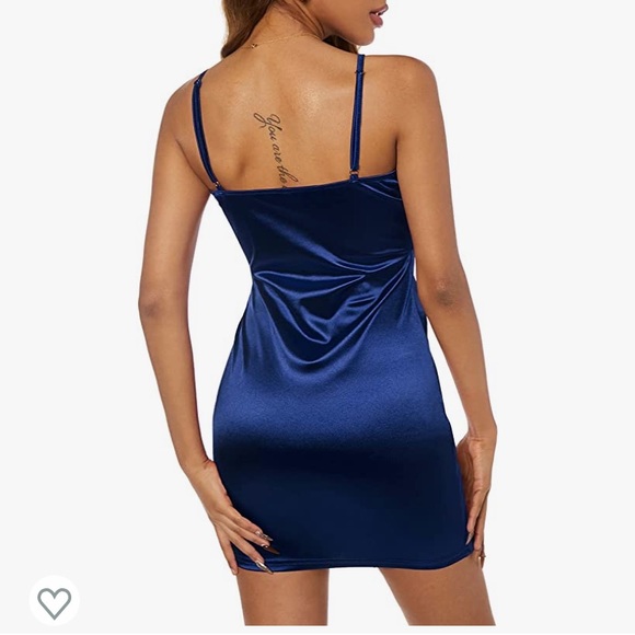 Blue satin dress - Picture 2 of 2